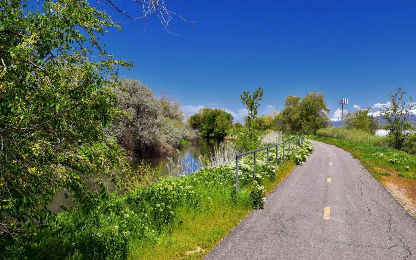 Jordan River Parkway – Winchester Park trail scenery